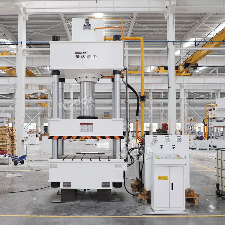 315吨四柱液压机