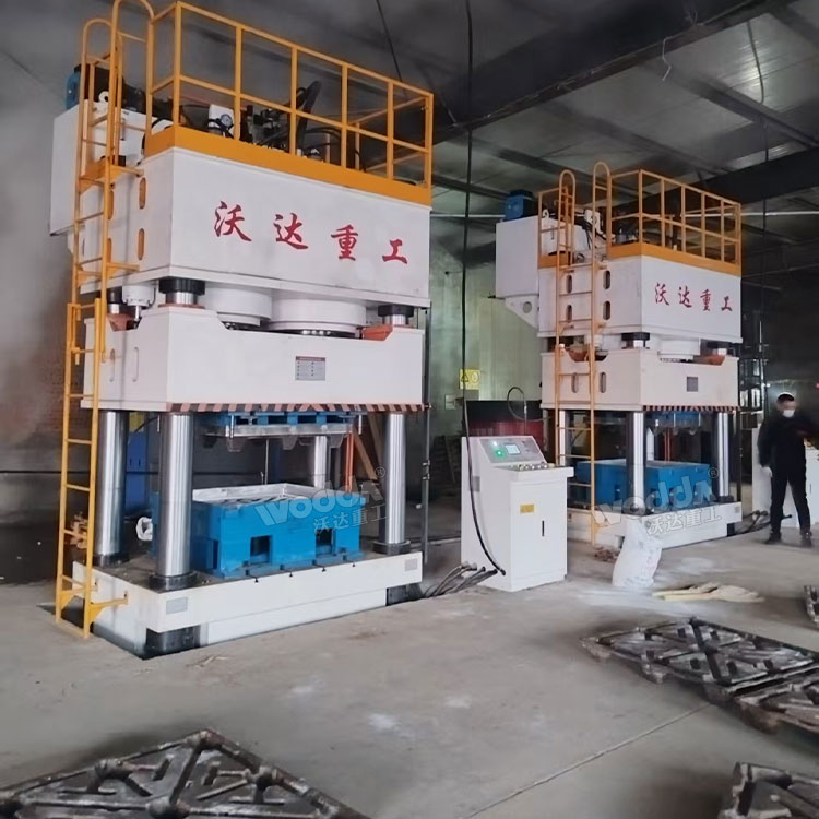 木屑托盘液压机（三梁四柱式）