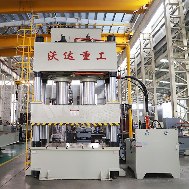 1000吨四柱液压机